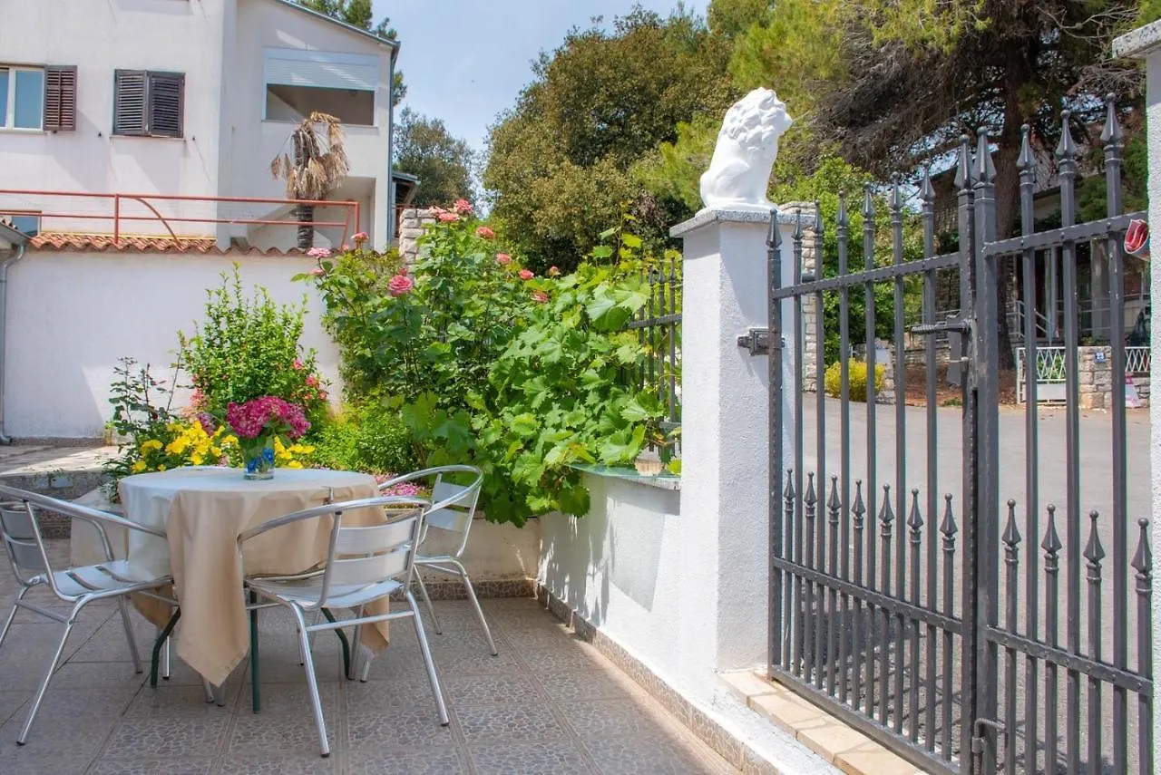 Apartments Betty Borik Rovinj 3*,